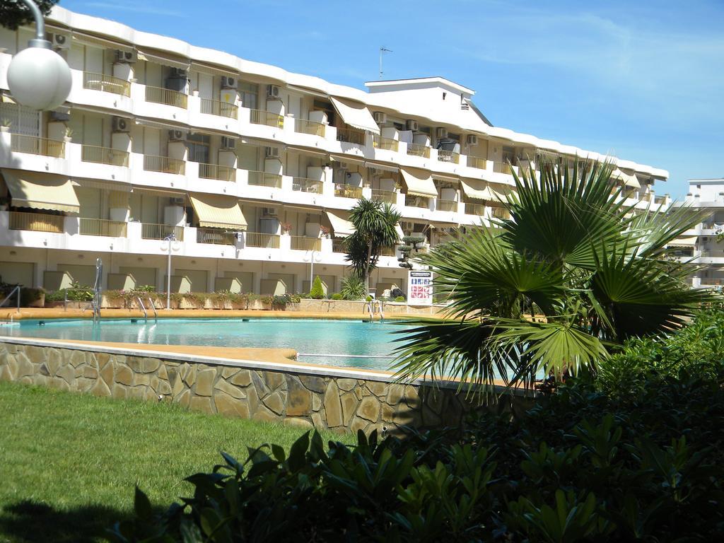 Apartamentos Internacional Arysal Cambrils Bagian luar foto