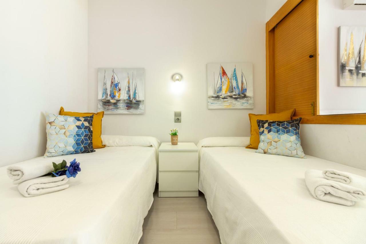 Apartamentos Internacional Arysal Cambrils Bagian luar foto