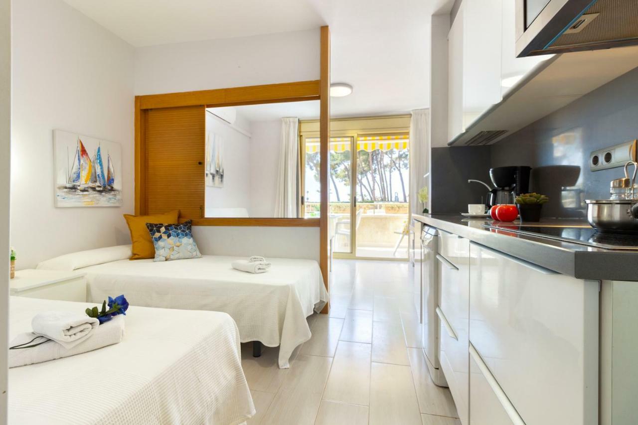 Apartamentos Internacional Arysal Cambrils Bagian luar foto